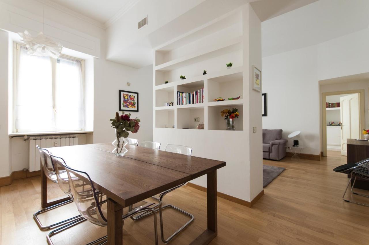 Youhosty - Dei Piatti 3 Apartment Milan Exterior photo