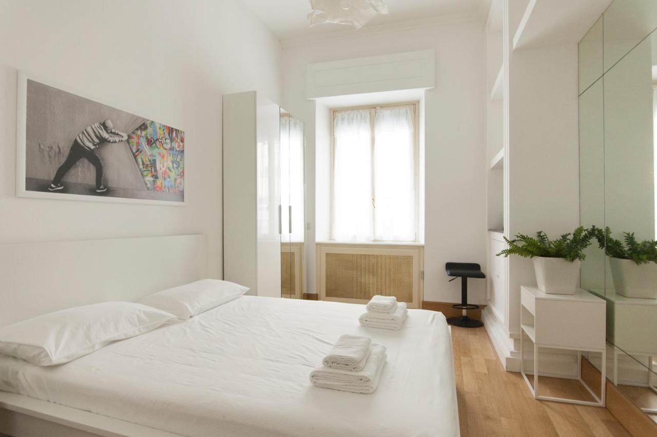 Youhosty - Dei Piatti 3 Apartment Milan Exterior photo